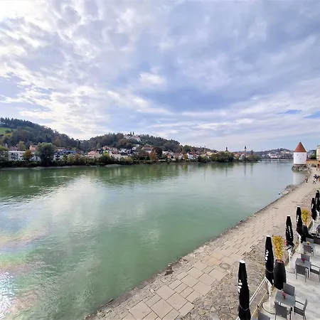 Otel Schloss Ort Passau