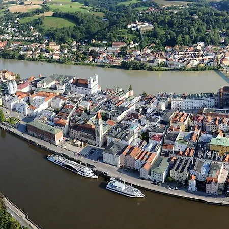 Schloss Ort Hotel Passau