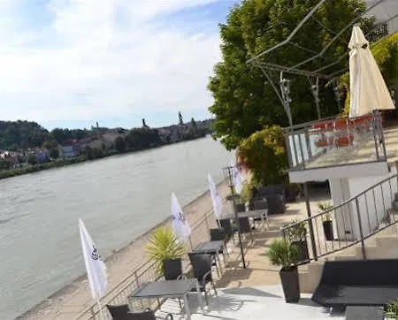 Schloss Ort Hotel