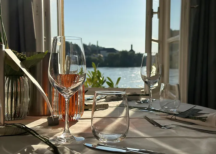 Schloss Ort Hotel Pasov